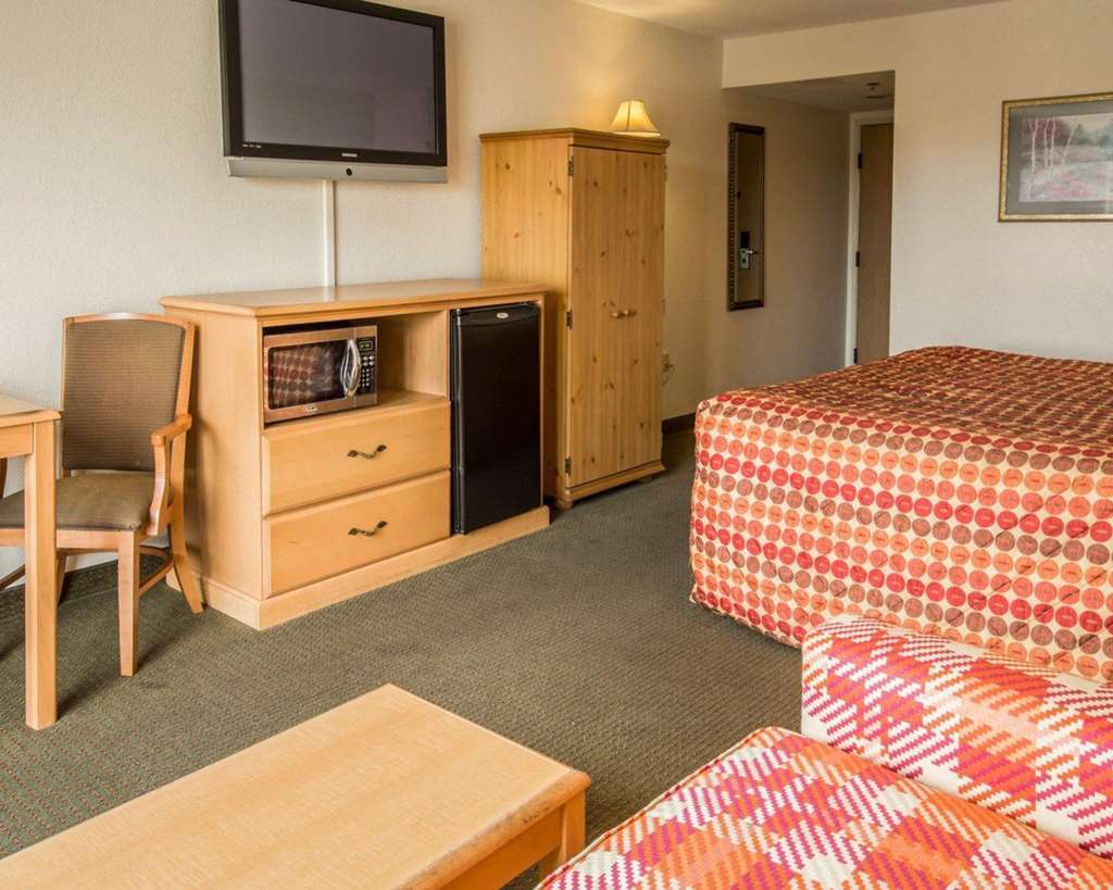Rodeway Inn & Suites Near Outlet Mall - Asheville Zimmer foto