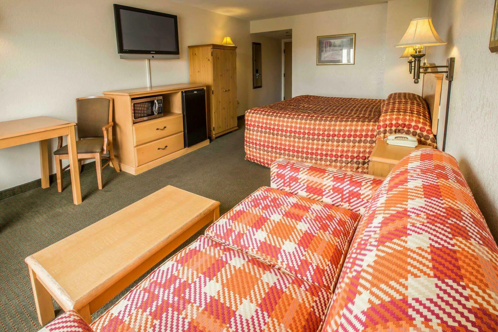 Rodeway Inn & Suites Near Outlet Mall - Asheville Exterior foto
