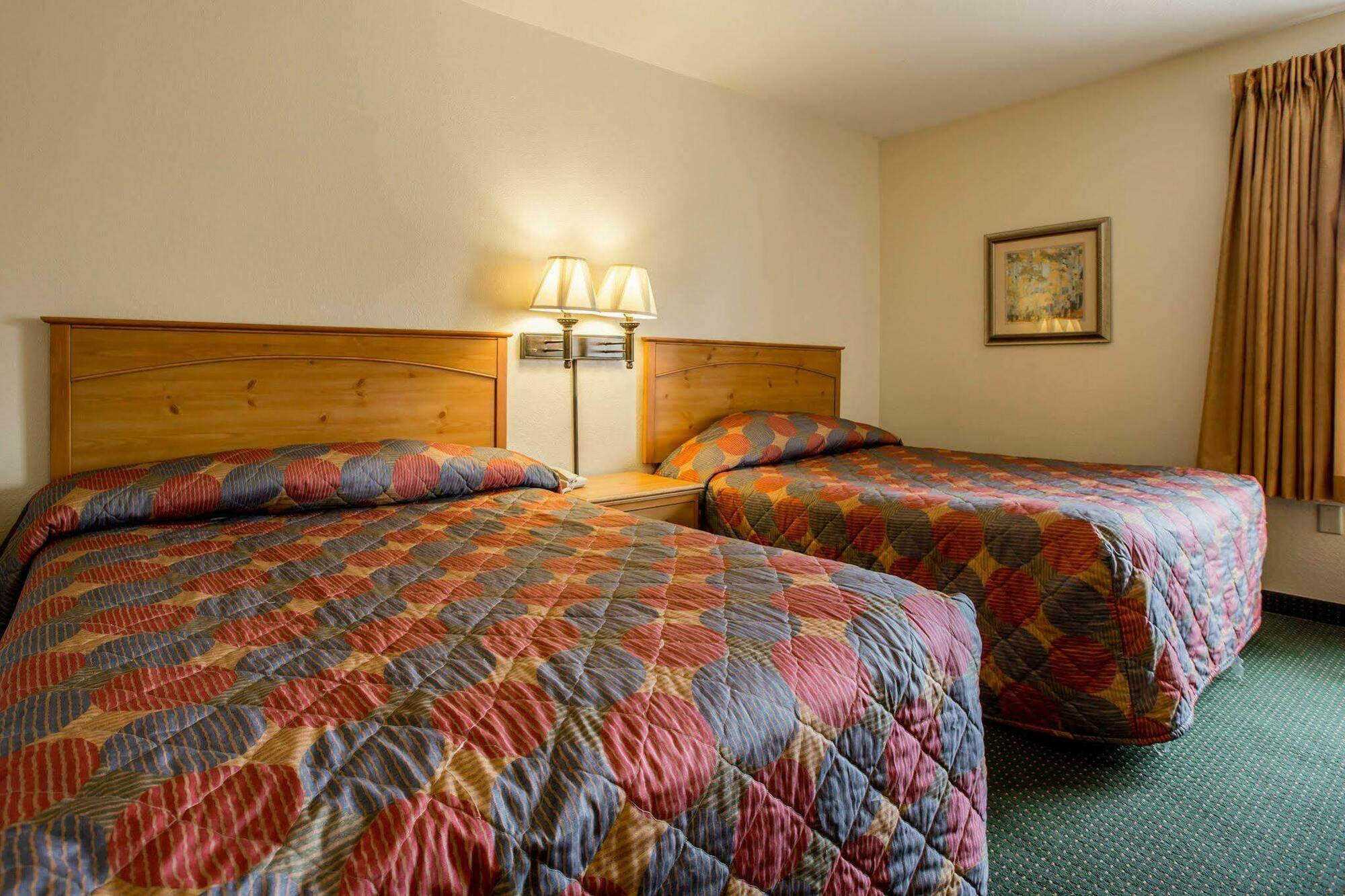 Rodeway Inn & Suites Near Outlet Mall - Asheville Exterior foto
